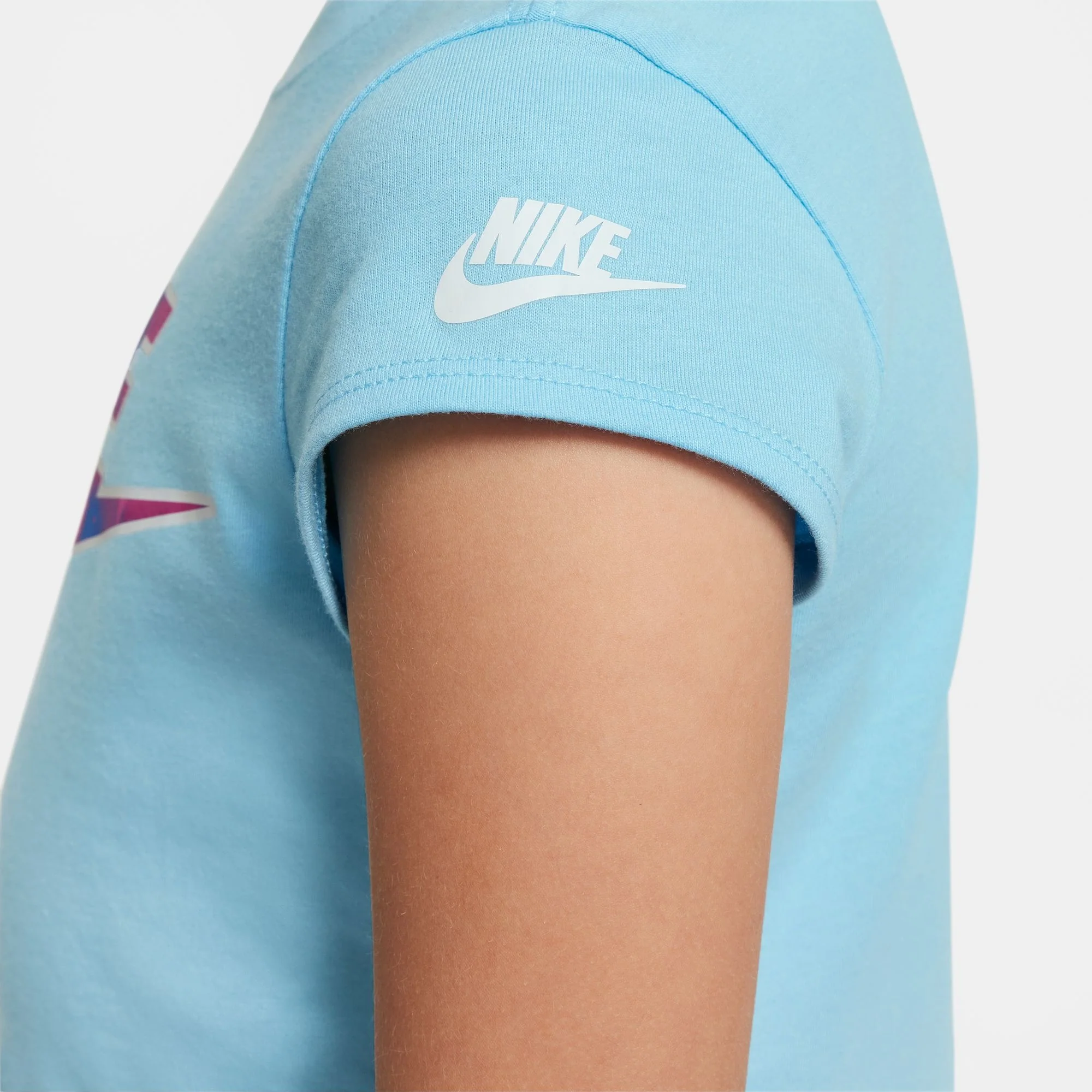 NIKE NKG PRINTED CLUB TEE 36L654-BJB T-SHIRT SHORT SLEEVE (YG) - Image 5